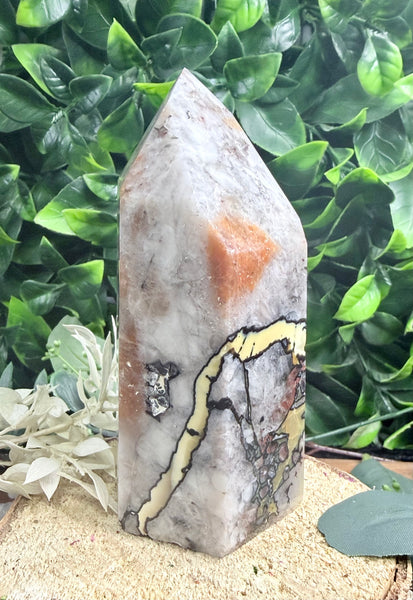 Mosaic Quartz Tower