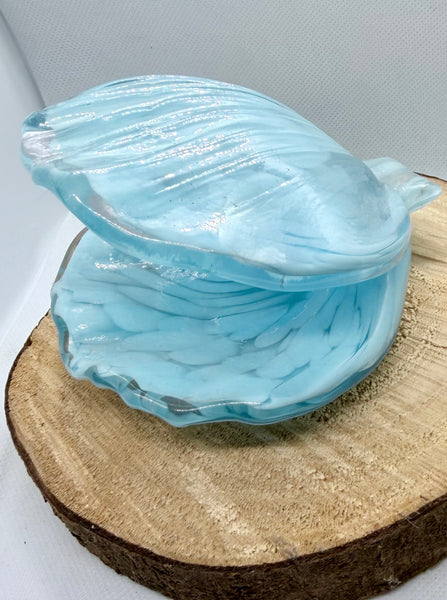 Glass Pearl Shell -soft blue