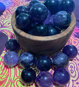 Amethyst spheres small