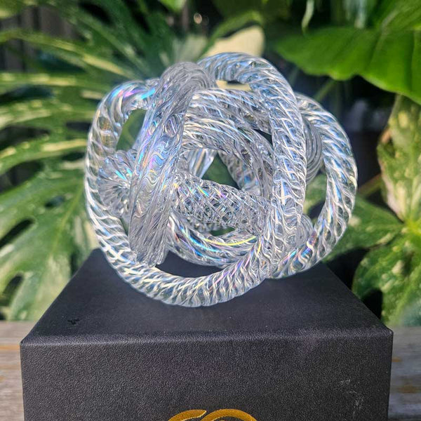Endless Knot Clear Irridescence