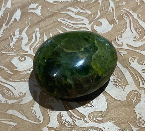 Green opal palm stone