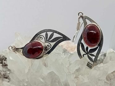 Garnet Earrings