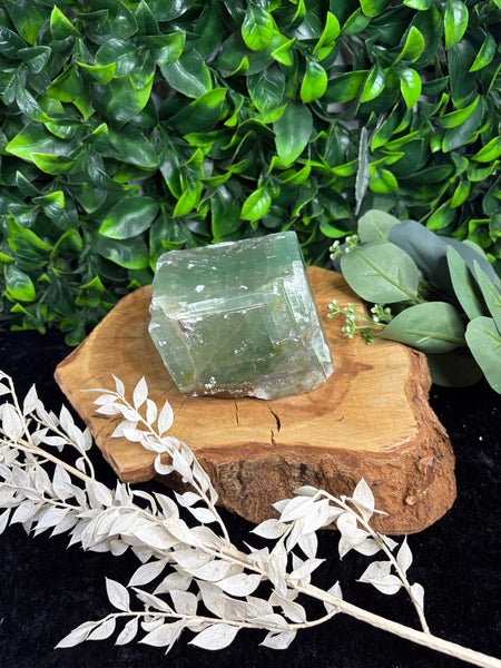 Green calcite raw chunk