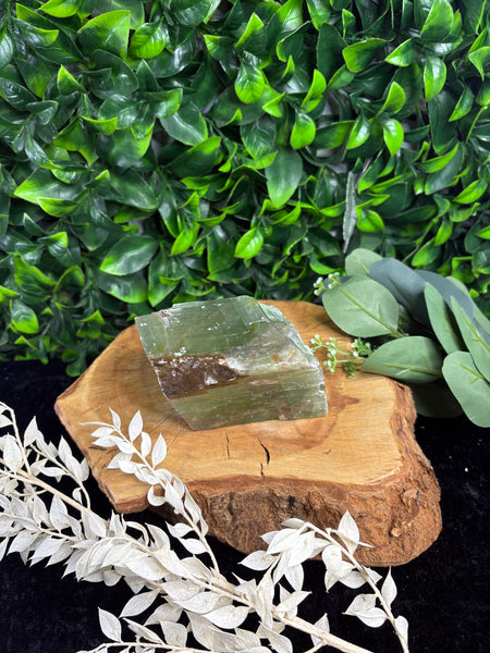 Green calcite raw chunk