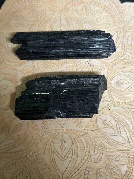Black tourmaline-raw