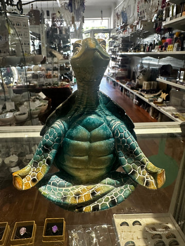 Meditating turtle figurine ￼