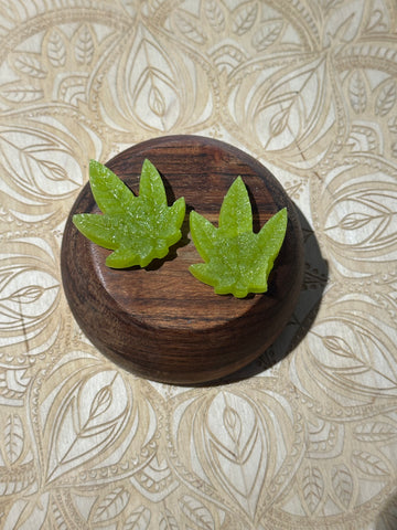 Crystal candy - hemp leaves