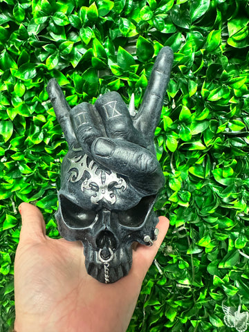 Rock on finger Skull