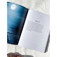 Moonlight Gratitude: 365 Nighttime Meditations for Deep, Tranquil Sleep All Year Long