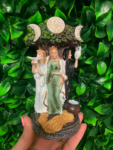 Donu Irish Triple Goddess