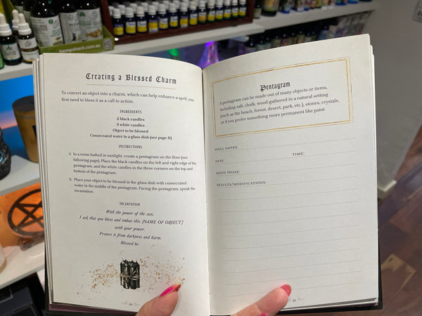 Book of Shadows, The: A Journal of Magick, Spells, & Rituals