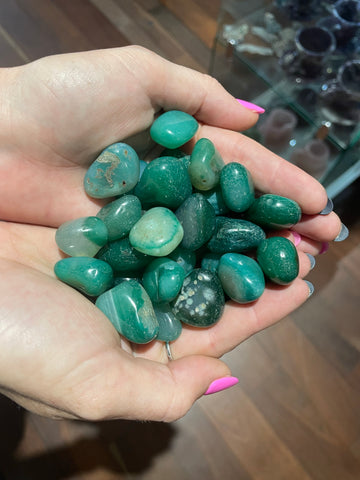 Green Agate Tumble